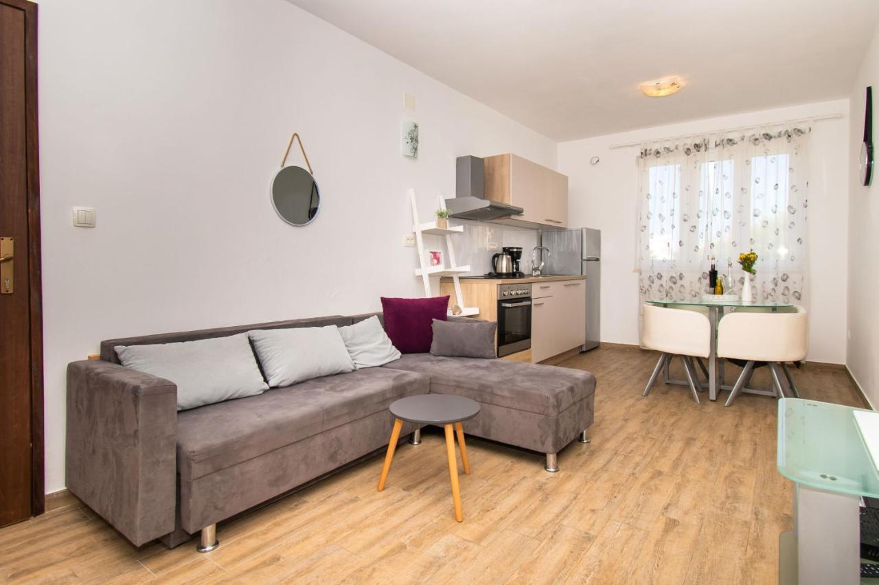 Apartments Happy Place Vodice Buitenkant foto
