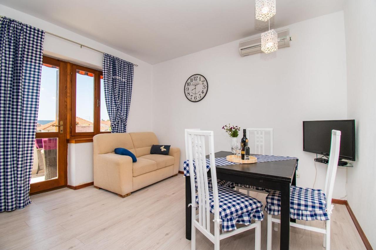 Apartments Happy Place Vodice Buitenkant foto