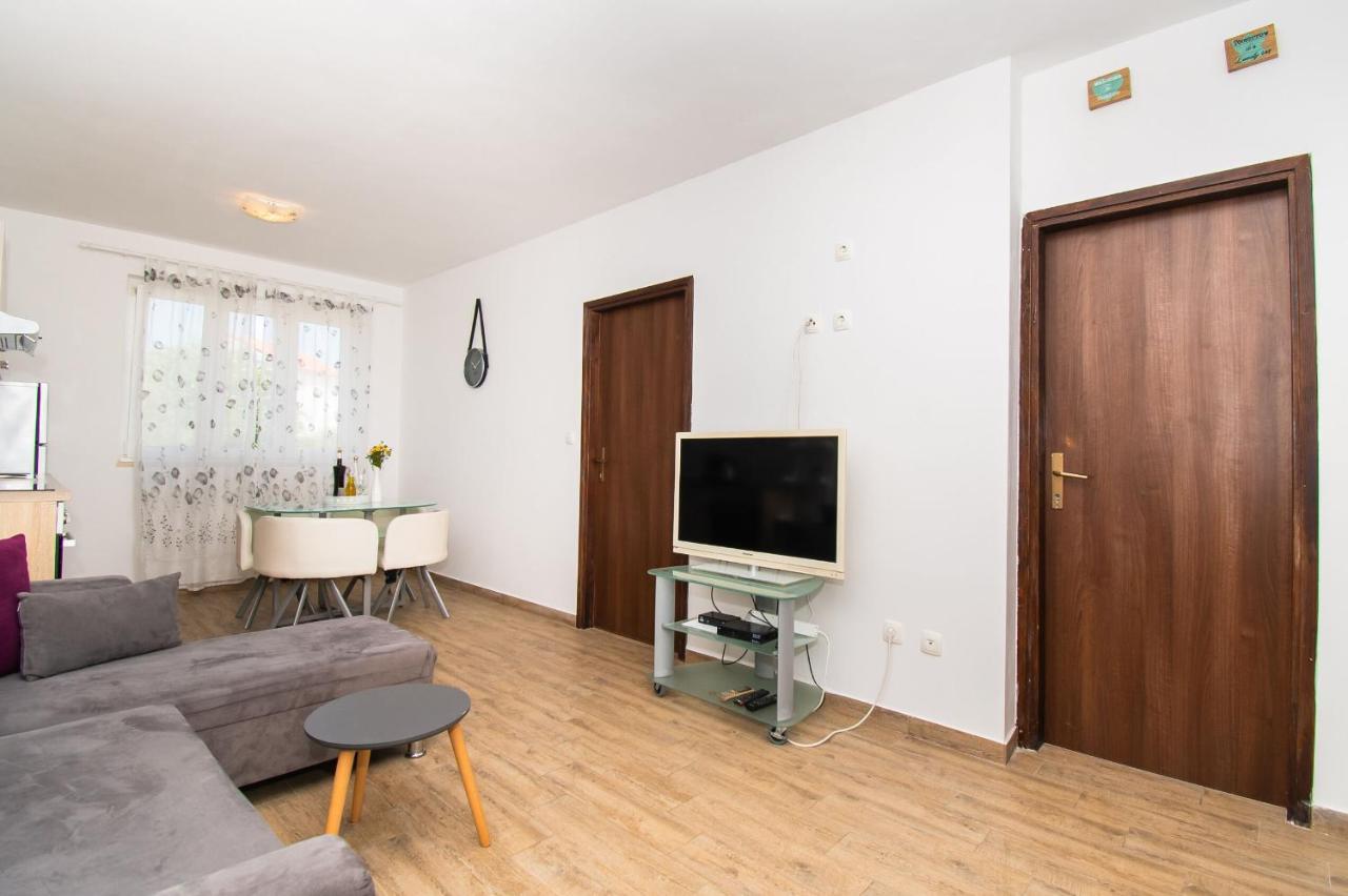 Apartments Happy Place Vodice Buitenkant foto